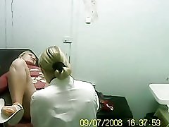 Blonda a vizitat medicul meu.