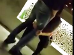 PoMPInO în discoteca de jls