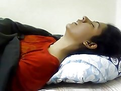 Indian fată se masturbeaza - nicolo33