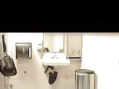 Sexy fată voyeured in baie