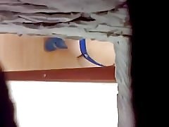 Delicioase fata braziliene. schimba hainele.